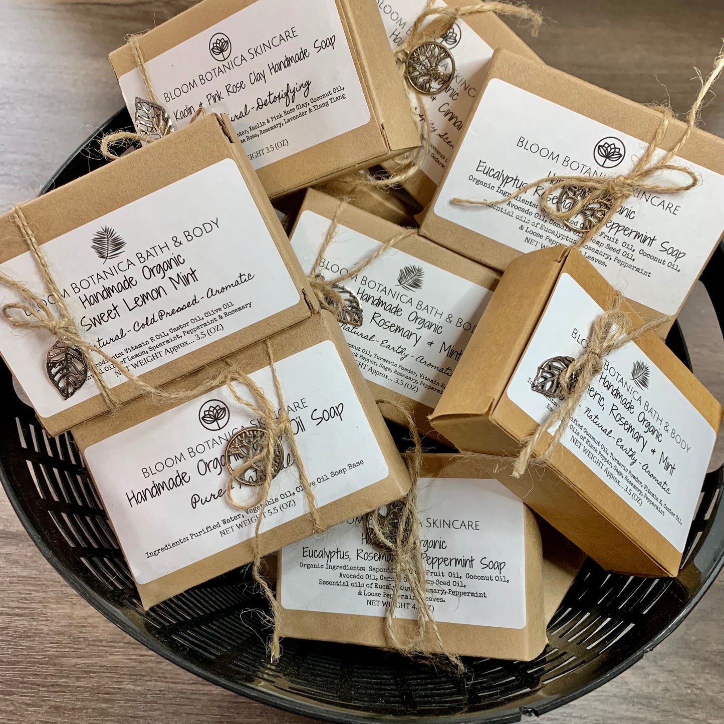 Soap Dark Coffee Bean, Vanilla & Cinnamon | All Natural | Comes With Free Ramie Soap Bag